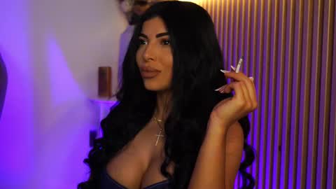 Snapshot of kimybroox chatting on March 11, 2025, 11:04 pm Andreea online show from March 11, 2025, 11:04 pm