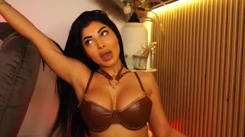 Snapshot of kimybroox chatting on October 13, 2025, 9:26 pm Andreea online show from October 13, 2025, 9:26 pm