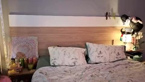 Snapshot of kina_ka chatting on June 8, 2026, 7:14 pm kina_ka online show from June 8, 2026, 7:14 pm