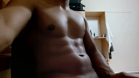 Snapshot of kinda_horny_right_now chatting on November 14, 2025, 3:22 pm Isaac online show from November 14, 2025, 3:22 pm