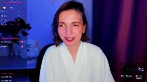 Hazel online show from December 14, 2025, 6:34 pm