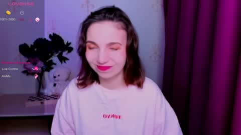 Hazel online show from April 26, 2026, 11:13 pm