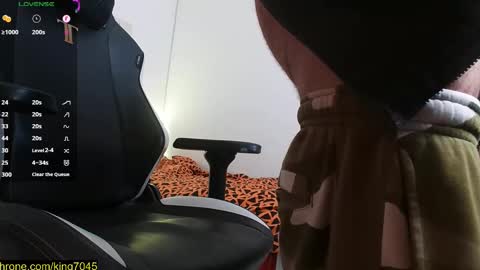 Snapshot of king7045 chatting on February 19, 2025, 7:39 am king7045 online show from February 19, 2025, 7:39 am