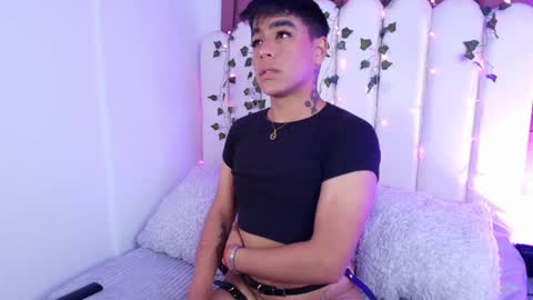 king  help me reach 100 likes online show from December 27, 2024, 1:53 am