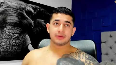 Angel Falconer online show from December 3, 2025, 1:13 am