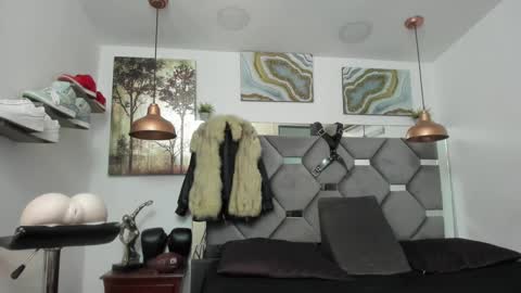 HOT MEN BLACK online show from January 23, 2025, 2:02 am