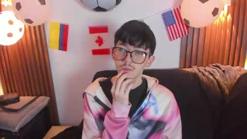 King  online show from July 7, 2026, 12:09 pm