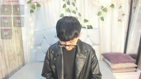 King  online show from July 30, 2026, 12:26 pm