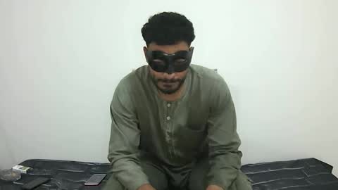 Snapshot of king_of_arabians chatting on June 9, 2026, 7:03 pm king_of_arabians online show from June 9, 2026, 7:03 pm