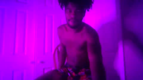 Snapshot of kingalmighty01 chatting on October 28, 2025, 9:13 am King Almighty01 online show from October 28, 2025, 9:13 am