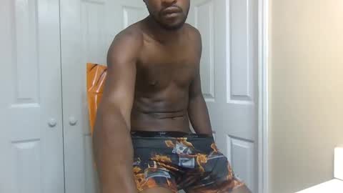 Snapshot of kingalmighty01 chatting on November 1, 2025, 3:41 am King Almighty01 online show from November 1, 2025, 3:41 am