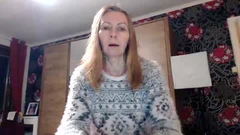 Snapshot of kingandprincess chatting on October 27, 2025, 5:39 pm sexysexyhotwetpinkredpussy online show from October 27, 2025, 5:39 pm