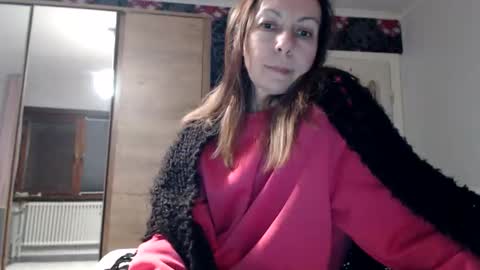 Snapshot of kingandprincess chatting on November 22, 2025, 9:25 pm sexysexyhotwetpinkredpussy online show from November 22, 2025, 9:25 pm