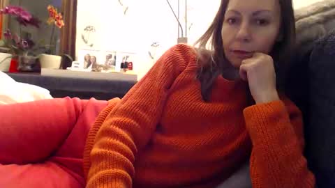 Snapshot of kingandprincess chatting on May 5, 2026, 9:23 pm sexysexyhotwetpinkredpussy online show from May 5, 2026, 9:23 pm