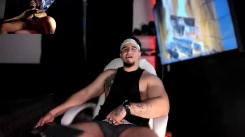 Snapshot of kingbear777 chatting on January 31, 2025, 5:09 am King Bear online show from January 31, 2025, 5:09 am