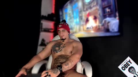 Snapshot of kingbear777 chatting on February 14, 2025, 5:09 am King Bear online show from February 14, 2025, 5:09 am