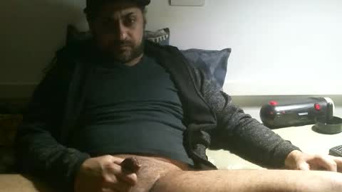  ivano corona  online show from December 14, 2025, 2:39 am