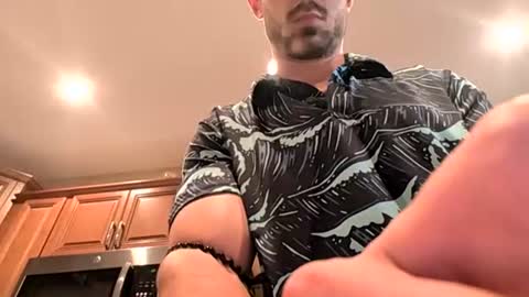 kingdaddysayless online show from July 6, 2026, 5:04 pm