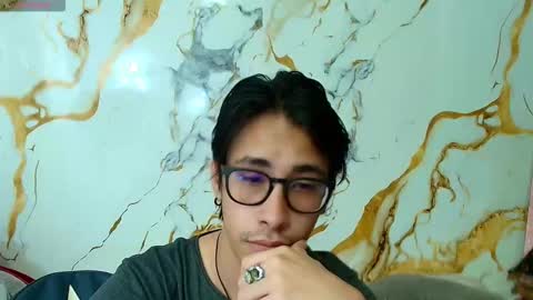 kingdanny_8 online show from March 9, 2026, 1:20 am