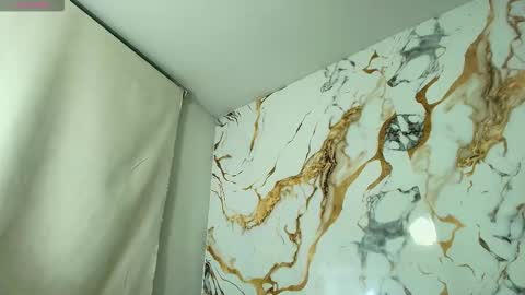 kingdanny_8 online show from March 12, 2026, 1:56 am