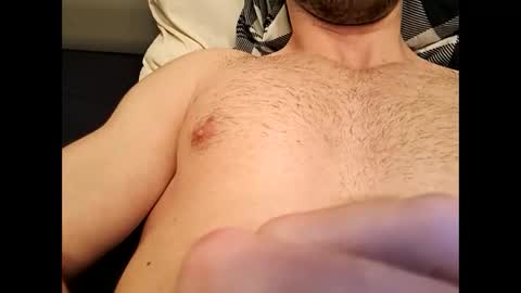 Snapshot of kingggamg99 chatting on October 31, 2025, 5:14 pm kingggamg99 online show from October 31, 2025, 5:14 pm