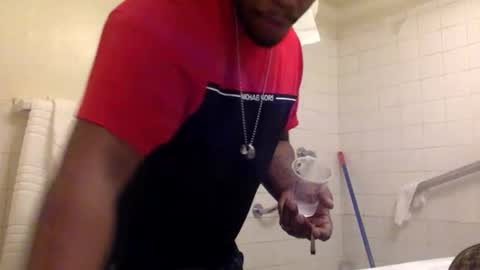 Snapshot of kinglibra420 chatting on December 18, 2025, 9:37 am loyal fuck online show from December 18, 2025, 9:37 am