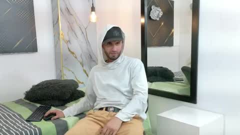 KING  online show from May 7, 2026, 4:18 am