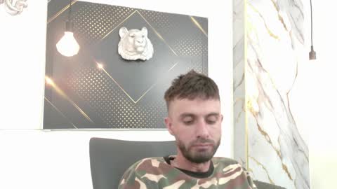 KING  online show from May 18, 2026, 4:18 am