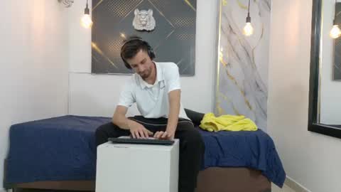 KING  online show from July 2, 2026, 3:23 am