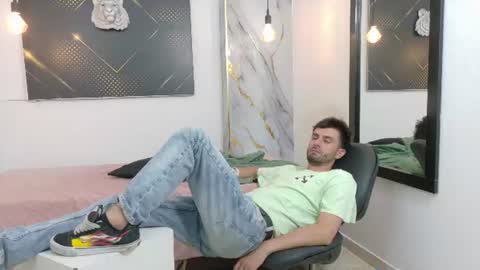 KING  online show from July 7, 2026, 6:47 am