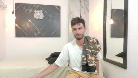 KING  online show from July 10, 2026, 3:11 am