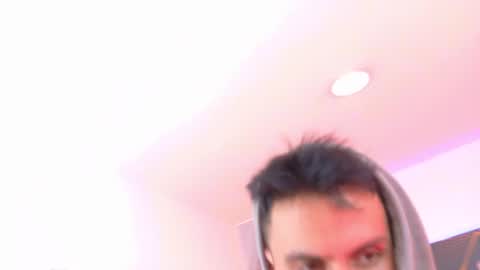 KING  online show from July 20, 2026, 3:21 am