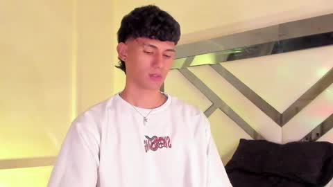  A L E X  online show from February 20, 2025, 6:28 am