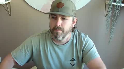 Snapshot of kingrichard86 chatting on February 8, 2026, 6:11 pm Richard online show from February 8, 2026, 6:11 pm