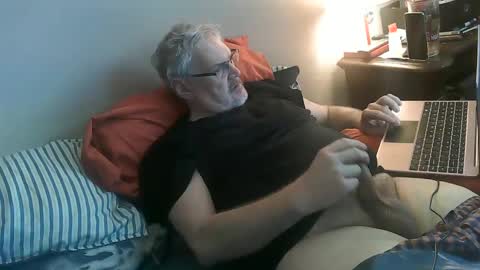 Snapshot of kingtongue10 chatting on January 14, 2025, 1:49 pm kingtongue10 online show from January 14, 2025, 1:49 pm