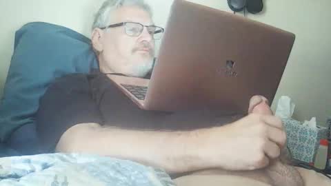 Snapshot of kingtongue10 chatting on January 8, 2026, 7:38 pm kingtongue10 online show from January 8, 2026, 7:38 pm