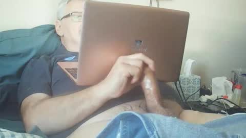 Snapshot of kingtongue10 chatting on January 12, 2026, 6:35 pm kingtongue10 online show from January 12, 2026, 6:35 pm