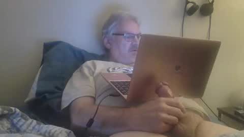 Snapshot of kingtongue10 chatting on February 28, 2026, 12:39 pm kingtongue10 online show from February 28, 2026, 12:39 pm