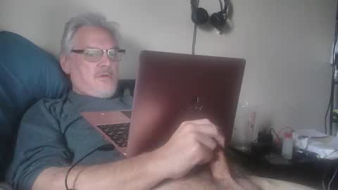 Snapshot of kingtongue10 chatting on March 16, 2026, 6:45 pm kingtongue10 online show from March 16, 2026, 6:45 pm