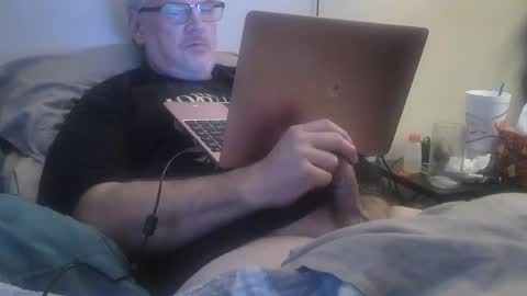 Snapshot of kingtongue10 chatting on March 28, 2026, 12:16 pm kingtongue10 online show from March 28, 2026, 12:16 pm