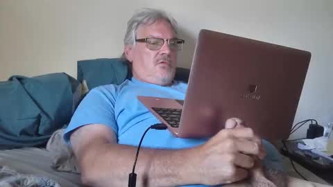 Snapshot of kingtongue10 chatting on May 18, 2026, 11:10 pm kingtongue10 online show from May 18, 2026, 11:10 pm