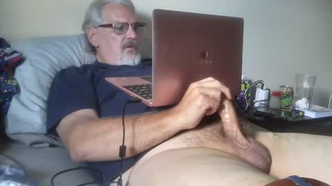 Snapshot of kingtongue10 chatting on July 17, 2026, 5:18 pm kingtongue10 online show from July 17, 2026, 5:18 pm