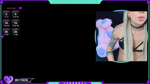 Snapshot of kinky_karo chatting on February 2, 2025, 5:32 am online show from February 2, 2025, 5:32 am