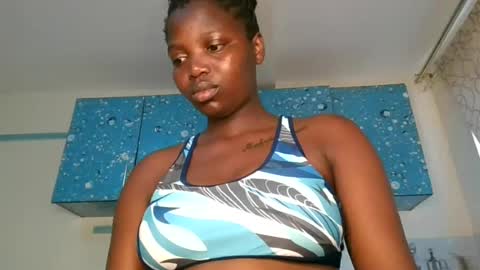 Snapshot of kinky_lola2 chatting on June 17, 2026, 9:34 am kinky online show from June 17, 2026, 9:34 am