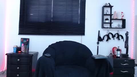 Snapshot of kinkyallisonsub chatting on February 10, 2025, 2:48 pm Allison Diego online show from February 10, 2025, 2:48 pm