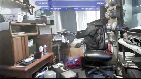 Snapshot of kinkybiguy14 chatting on November 20, 2025, 1:00 pm Kinky Cassie online show from November 20, 2025, 1:00 pm