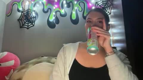 Snapshot of kinkycreative chatting on November 3, 2025, 11:59 pm kinkycreative online show from November 3, 2025, 11:59 pm