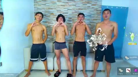 kinkyhousexxx online show from July 12, 2026, 12:56 am