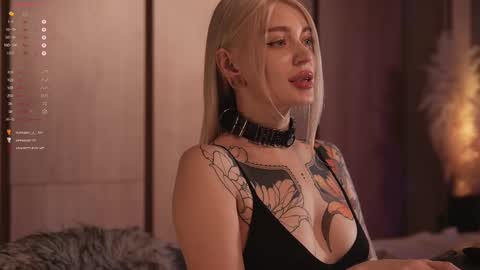 kinkylina_ online show from March 5, 2025, 4:13 pm