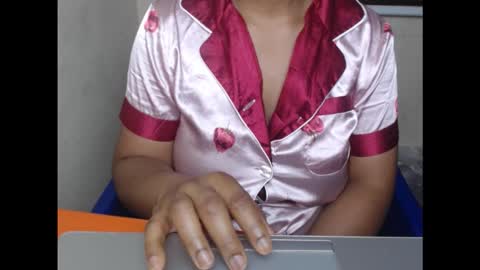 Snapshot of kinkyxxjuice chatting on September 12, 2025, 7:08 am kinkyxxjuice online show from September 12, 2025, 7:08 am